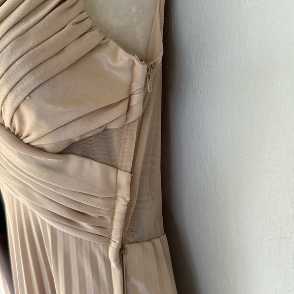 Masquerade champagne gold pleated v-neck mesh illusion back gown size small - Picture 5 of 13